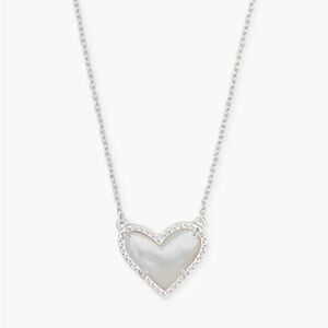 Kendra Scott Ari Heart Silver Pendant Necklace in Ivory Mother-of-Pearl, NWT